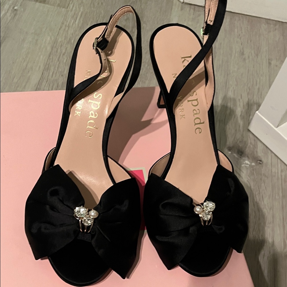 Kate Spade Black Satin Heels “happily” 🖤